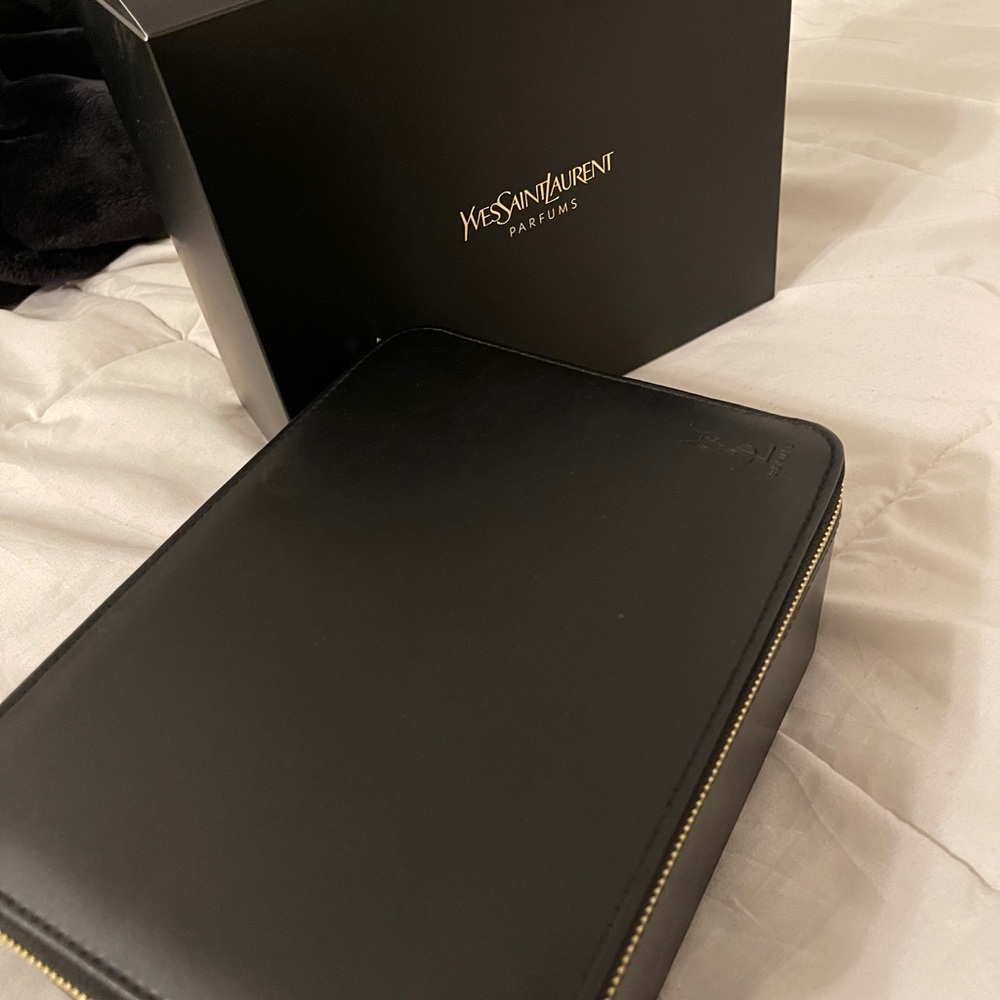 Vanity box